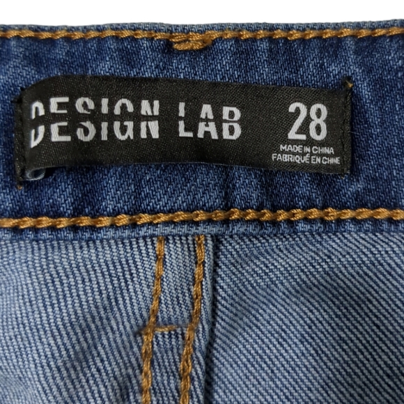 DESING LAB Gorgeous Embroidery Ankle Jeans Size 28 - Picture 14 of 16